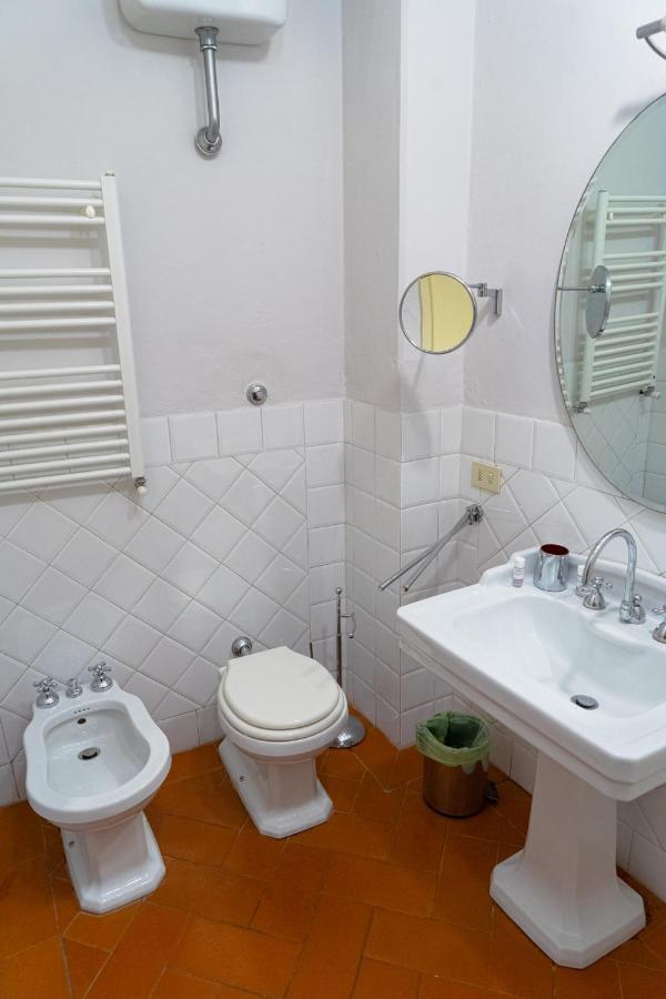 Elegant Apartment Near Piazza Della Signoria Florenz Exterior foto